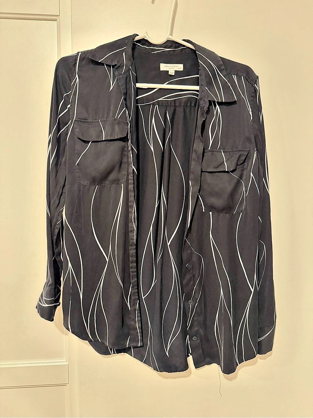 Equipment Abstract Button Down in Black & White Size XS